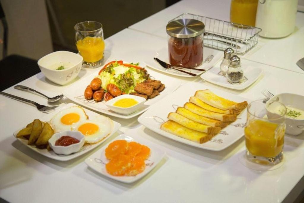 Reve Business Hotel Jeju Buitenkant foto